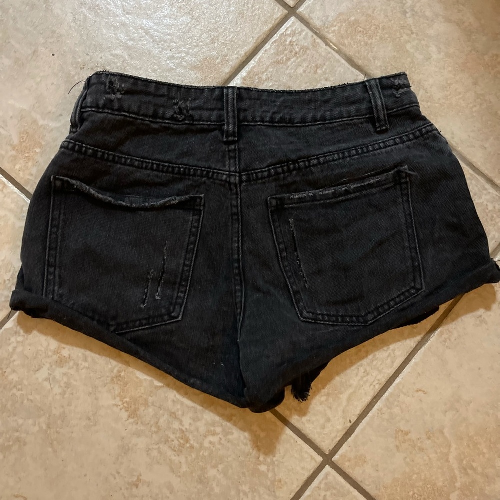 91 cotton on shorts. Size 4. Like new